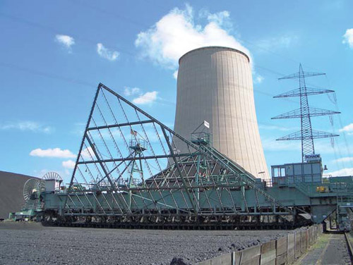 Октрытый угольный склад электростанции в г. Херне (Германия)