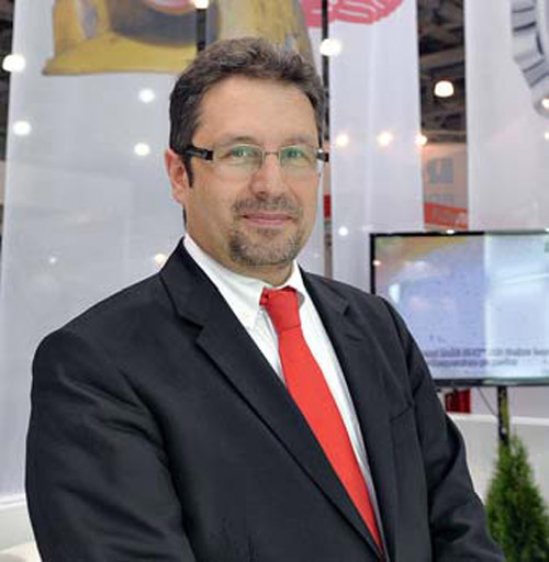 Умут Уркун, советник по маркетингу индустриальных смазочных материалов в Европе, Африке и на Ближнем Востоке компании ExxonMobil Fuels & Lubricants