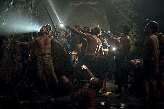 2 августа 2015 г. состоялась мировая премьера художественного фильма «33», посвященного горнякам шахты Сан-Хосе