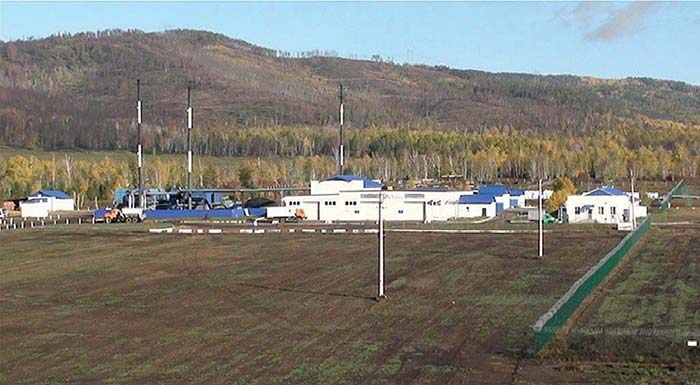 На разрезе Тугнуйский в 2008 году введен в эксплуатацию завод по изготовлению эмульсионных взрывчатых веществ, что позволило существенно снизить затраты на приобретение промышленных ВВ. Проектная мощность завода 50 тыс. т в год