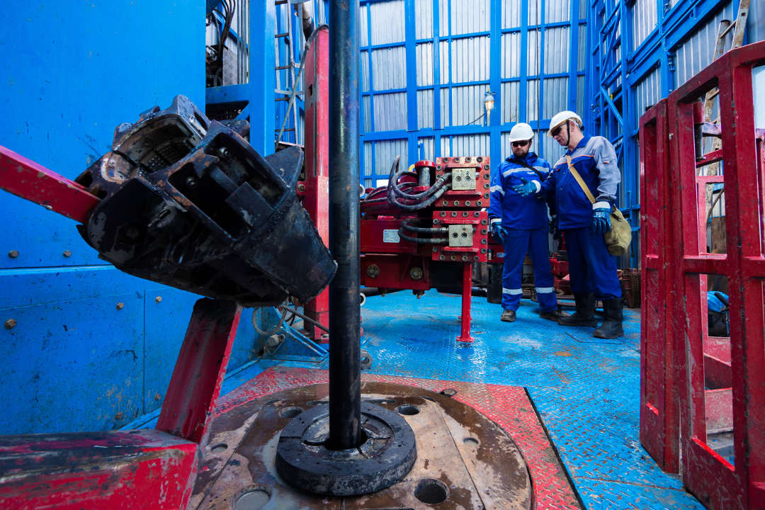 На Восточном участке Оренбургского месторождения впервые в «Газпром нефти» проведен кислотно-проппантный гидроразыв пласта