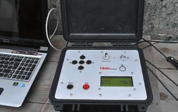Рис. 3 Замер точности срабатывания электронных детонаторов Fig. 3 Measuring the accuracy of electronic detonators
