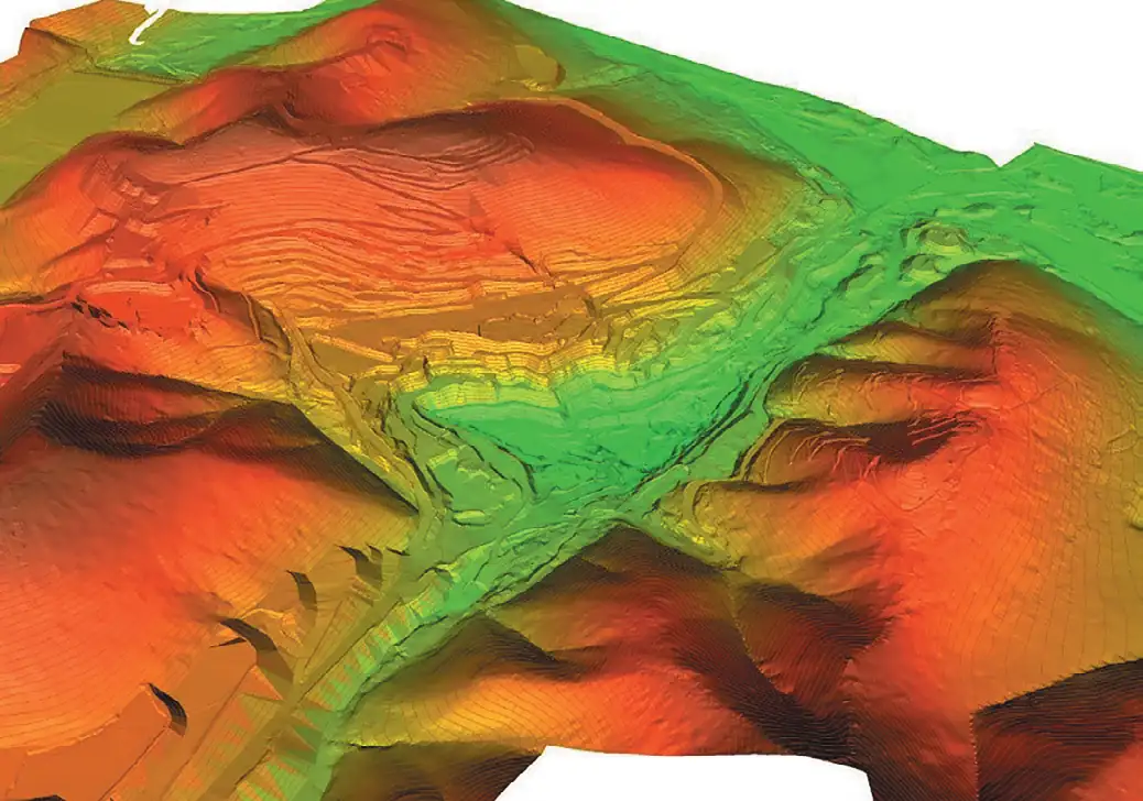 Рис. 1 Модель карьера  месторождения «Павлик»  Fig. 1 A model of the Pavlik open pit  mine 