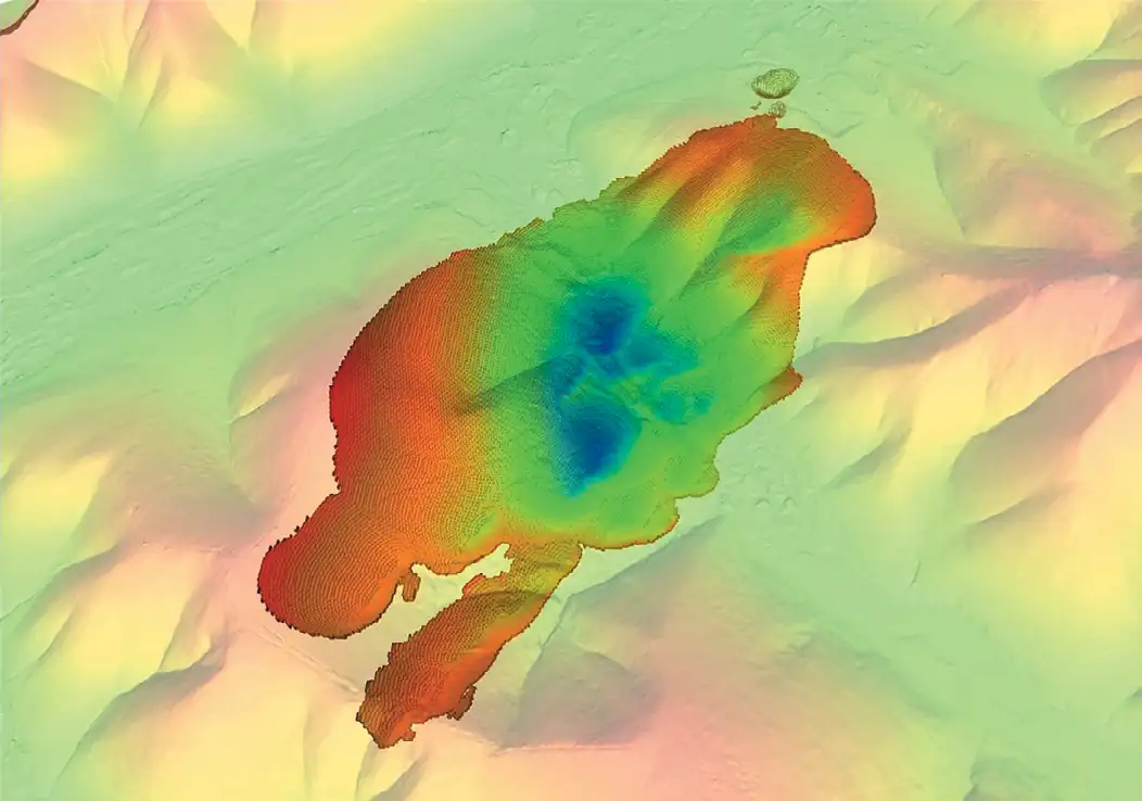 Рис. 3 Результаты оптимизации.  3D-модель выбранной  оболочки (Au – 0,6 г/т) Fig. 3 Optimization results.  A 3D model of the selected  envelope (Au - 0.6 g/t)