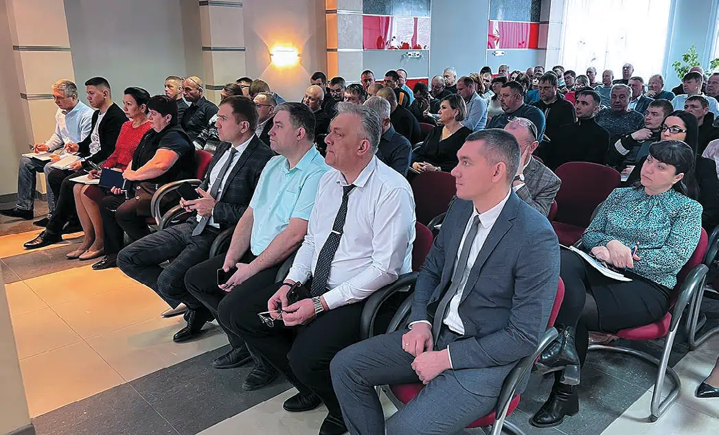 Рис. 3 Участники семинарапрактикума Fig. 3 Workshop participants