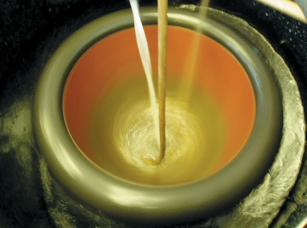 Рис. 3 Камера центробежной  флотомашины с периферийной  разгрузкой концентрата Fig. 3 Cell of the centrifugal flotation  machine with peripheral  concentrate discharge